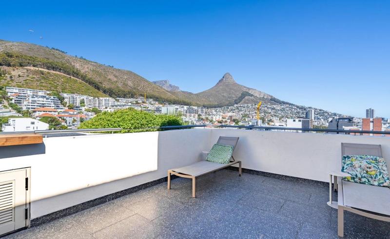 2 Bedroom Property for Sale in Sea Point Western Cape